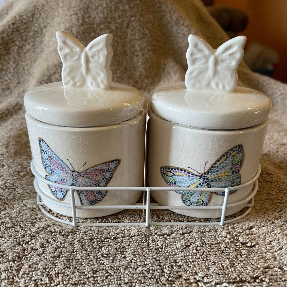 Seeds and Sunshine set of 2 small Containers with Butterfly Lid